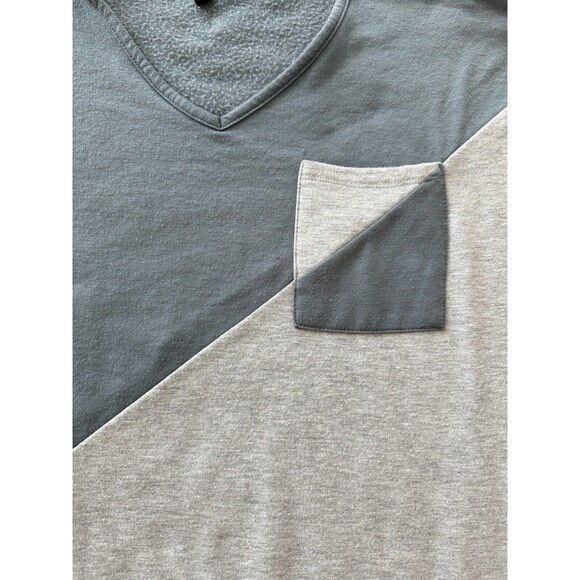 Steve Madden Color block Crew Neck Sweatshirt Blue Gray Size M Preppy Pocket Top - Picture 5 of 6